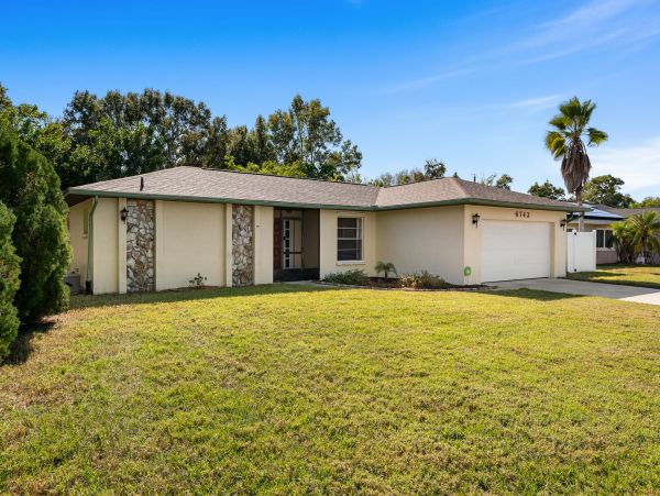 Anna Maria Island Holmes Beach Home 1019608