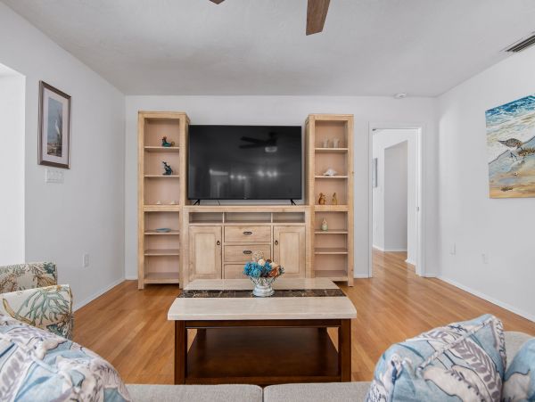 Anna Maria Island Holmes Beach Home 1019610