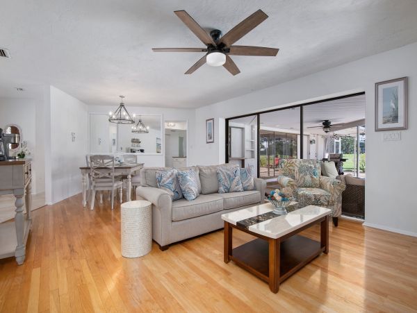 Anna Maria Island Holmes Beach Home 1019610