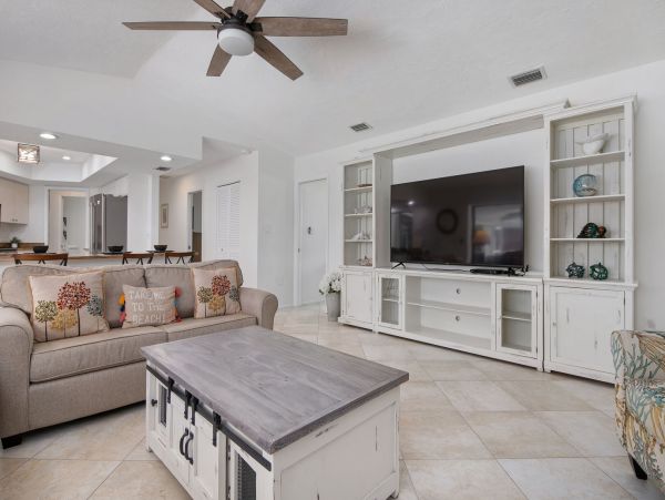 Anna Maria Island Holmes Beach Home 1019610