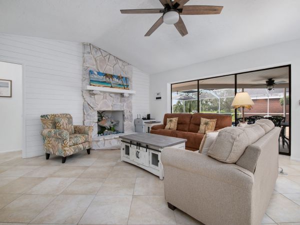 Anna Maria Island Holmes Beach Home 1019610