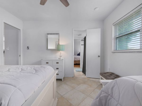 Anna Maria Island Holmes Beach Home 1019610