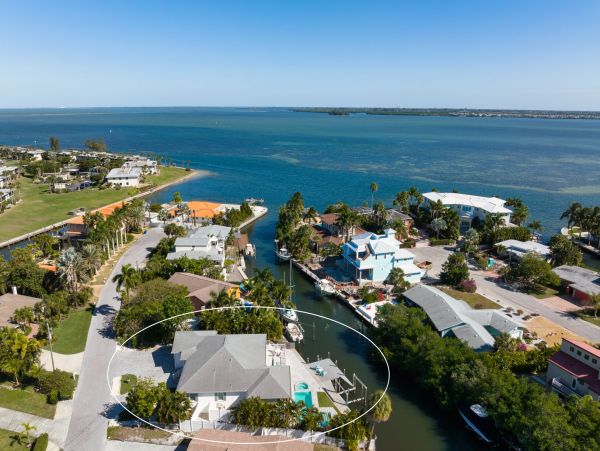 Anna Maria Island Holmes Beach Home 1019613