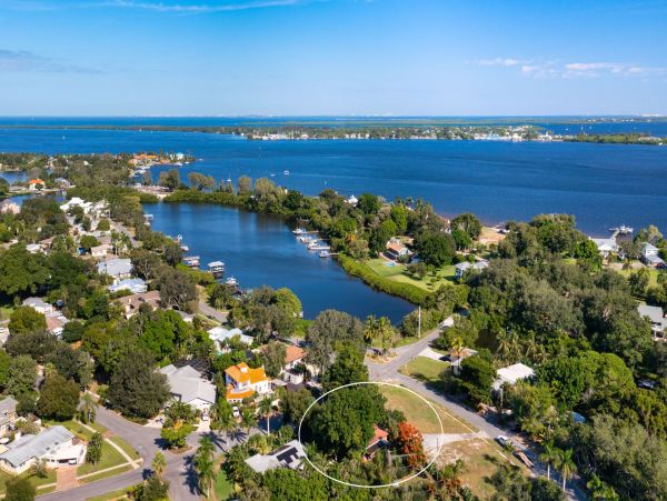 Anna Maria Island Holmes Beach Home 1019618