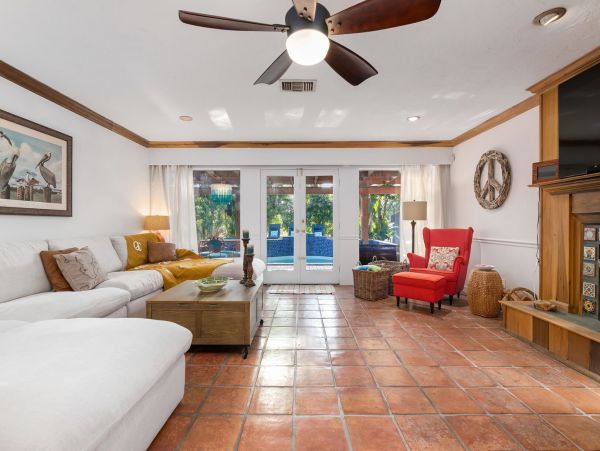 Anna Maria Island Holmes Beach Home 1019618