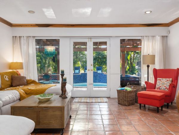 Anna Maria Island Holmes Beach Home 1019618