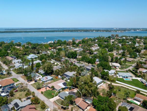 Anna Maria Island Holmes Beach Home 1019622