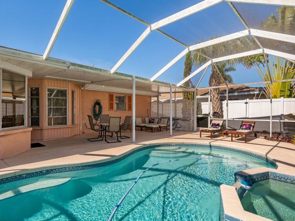 Anna Maria Island Holmes Beach Home 1019623