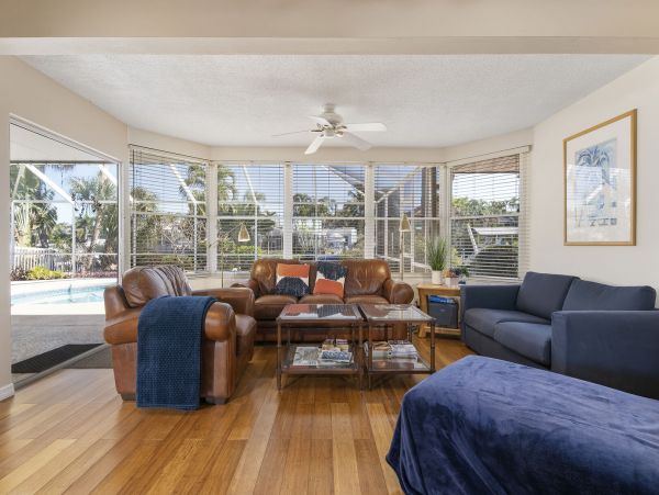 Anna Maria Island Holmes Beach Home 1019623