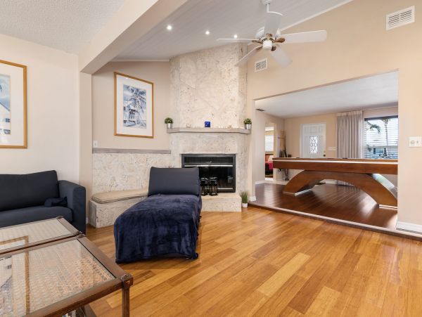 Anna Maria Island Holmes Beach Home 1019623
