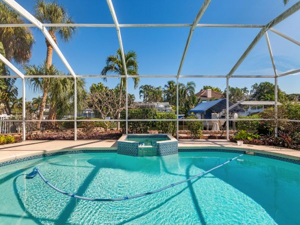 Anna Maria Island Holmes Beach Home 1019623