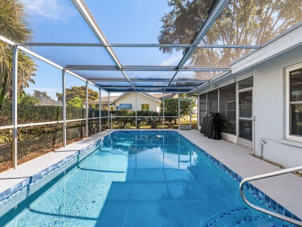 Bradenton Vacation Pool Home Three Bedroom