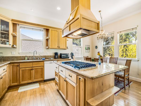 Sonoma County Home 1019670