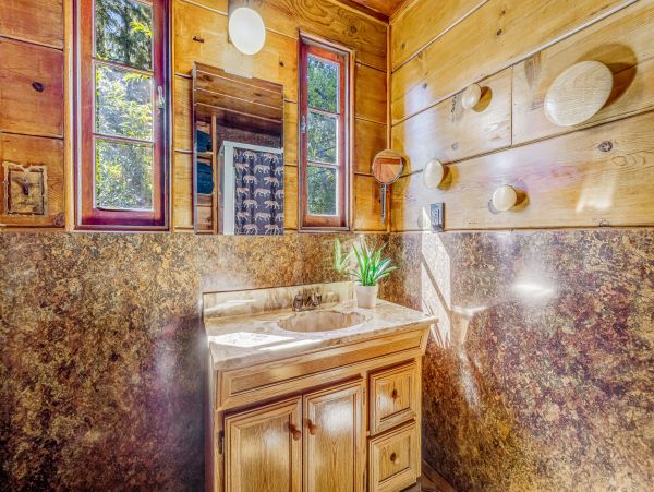 Sonoma County Home 1019671