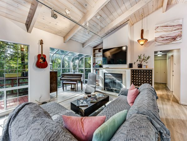 Sonoma County Home 1019674