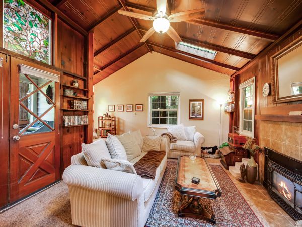 Sonoma County Home 1019677