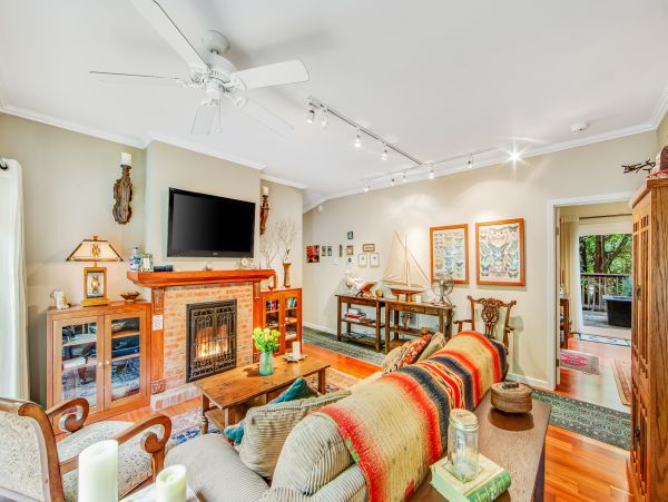 Sonoma County Home 1019678