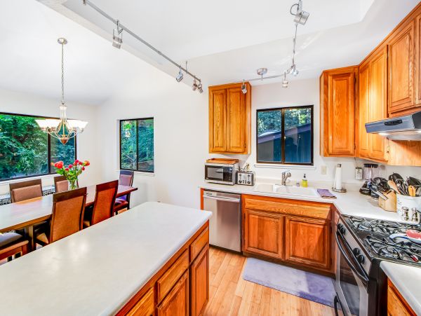 Sonoma County Home 1019679