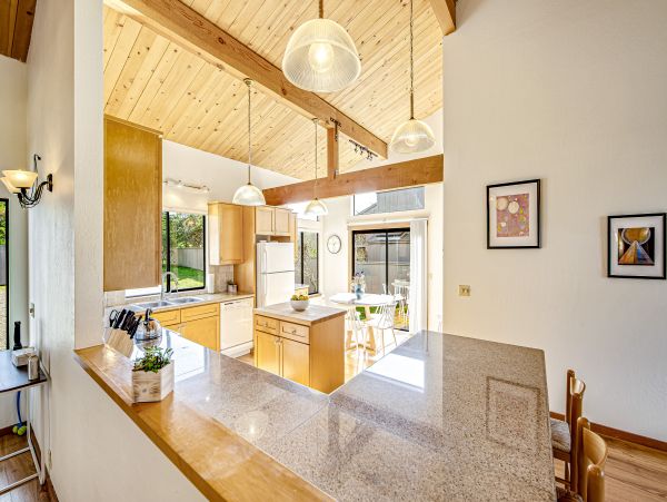 Sonoma County Home 1019689