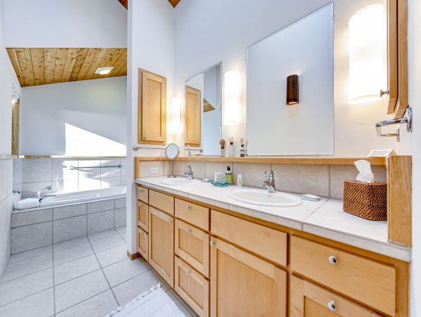 Sonoma County Home 1019695