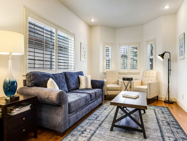 Luxury Sonoma Vacation Pool Home with Hot Tub Sleeps 8