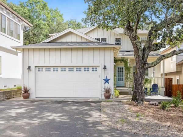 Luxury Sonoma Vacation Pool Home with Hot Tub Sleeps 8