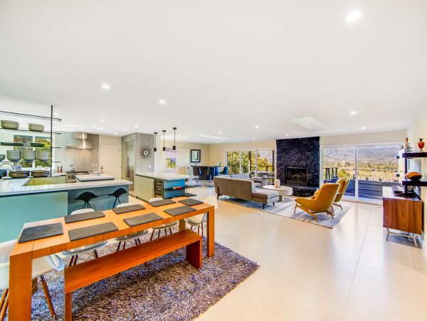 Beautiful 3 Bedroom Home in Sonoma with Great Views