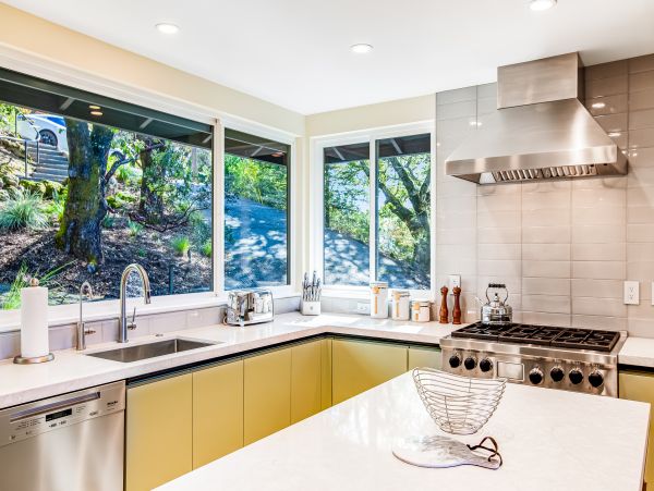 Beautiful 3 Bedroom Home in Sonoma with Great Views