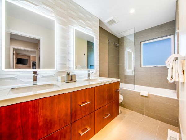 Beautiful 3 Bedroom Home in Sonoma with Great Views