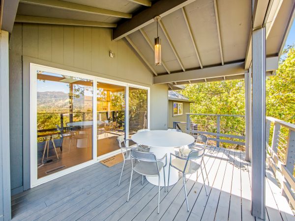 Beautiful 3 Bedroom Home in Sonoma with Great Views
