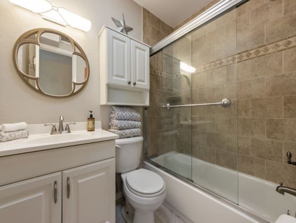 Cozy One Bedroom Vacation Rental in Holmes Beach