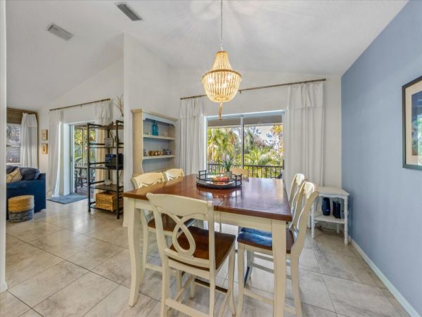 Anna Maria Pool Home Walk to Everything!
