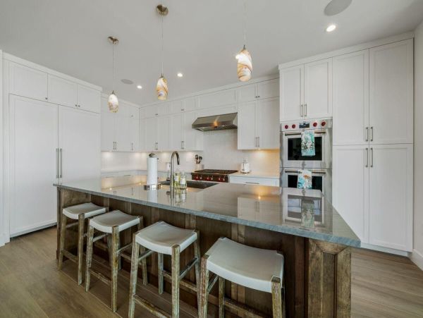 New Luxury Beach House on Anna Maria Island Wow Factor
