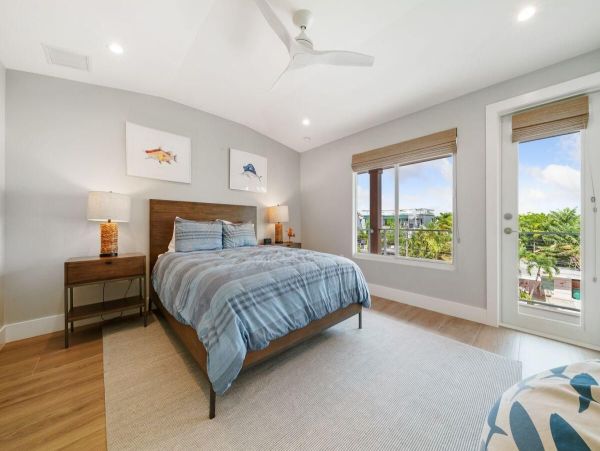 New Luxury Beach House on Anna Maria Island Wow Factor