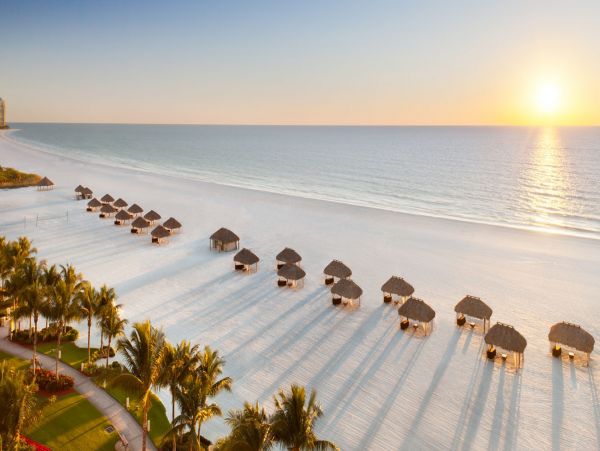 Marco Island Beautiful 3 Bedroom Canal View Home Sleeps 6