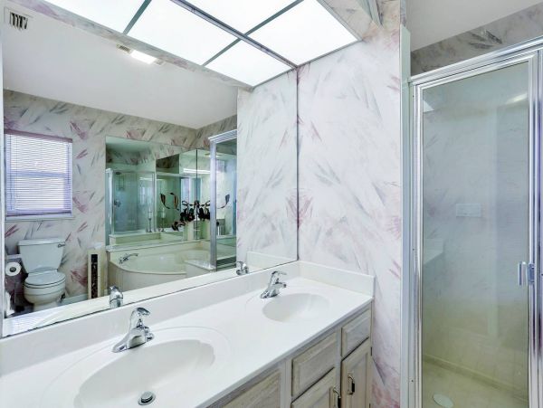 Marco Island Beautiful 3 Bedroom Canal View Home Sleeps 6