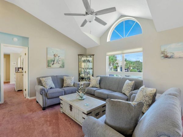 Marco Island Beautiful 3 Bedroom Canal View Home Sleeps 6