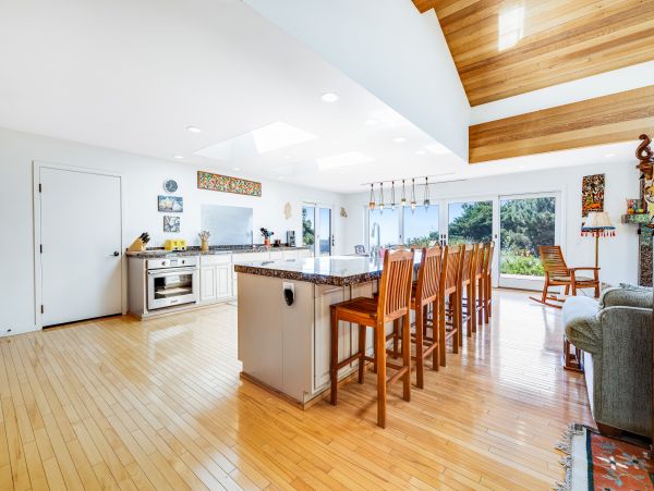Sonoma County Home 1019728