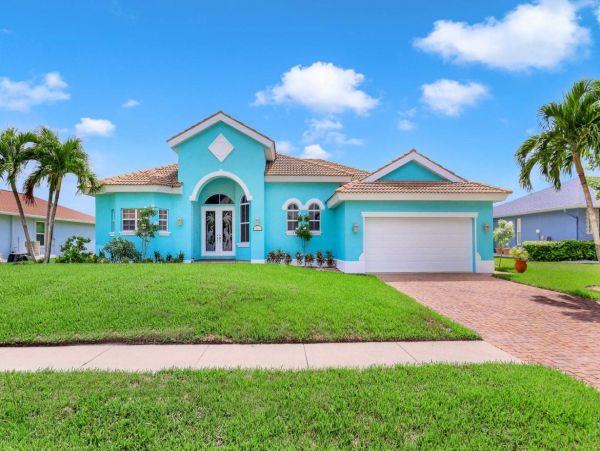Marco Island 3 Bedroom Home with Private Pool