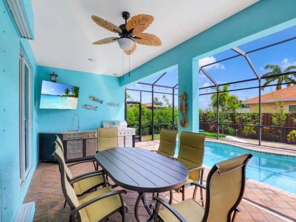 Marco Island 3 Bedroom Home with Private Pool