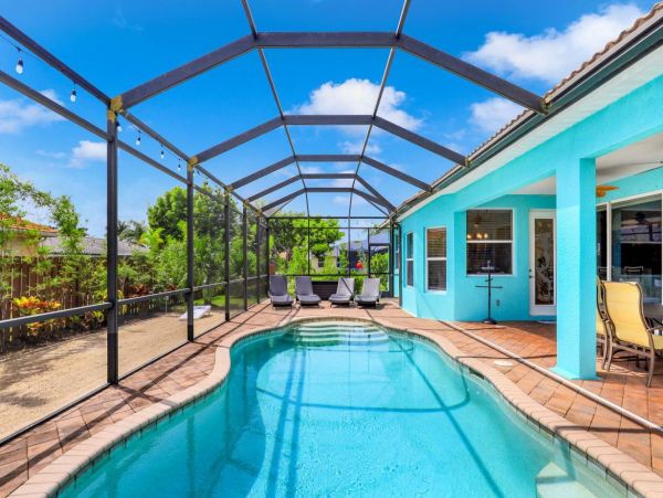 Marco Island 3 Bedroom Home with Private Pool