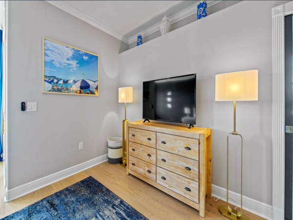 Holmes Beach Vacation Rental - Anna Maria Island Luxury Rental with Pool & Lanai
