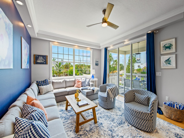 Holmes Beach Vacation Rental - Anna Maria Island Luxury Rental with Pool & Lanai