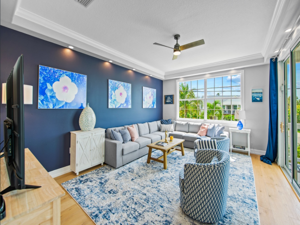 Holmes Beach Vacation Rental - Anna Maria Island Luxury Rental with Pool & Lanai