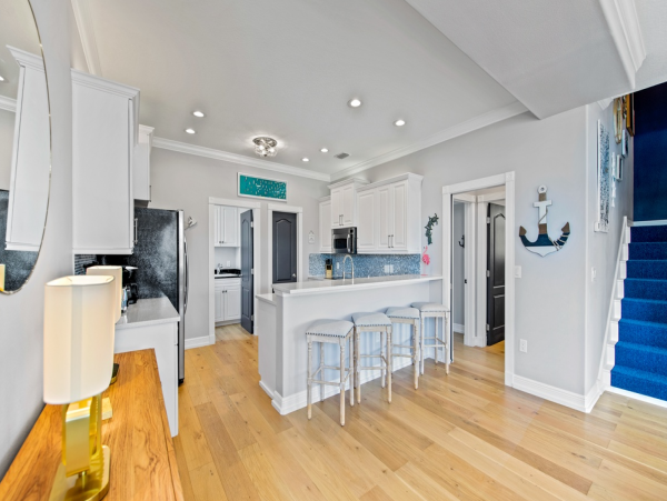 Holmes Beach Vacation Rental - Anna Maria Island Luxury Rental with Pool & Lanai