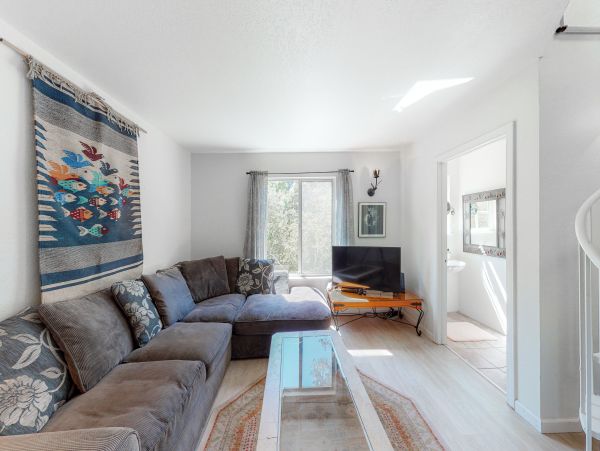 Sonoma County Home 1019744