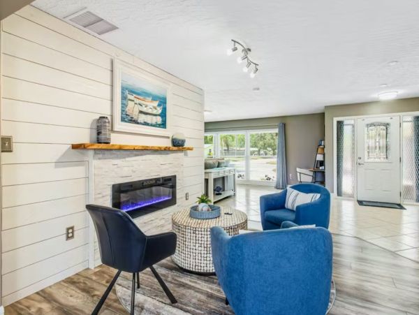 Sarasota Waterfront Three Bedroom Vacation Home