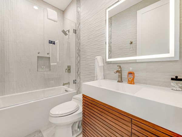 Luxury 3 Bedroom Home with Pool & Spa in Healdsburg