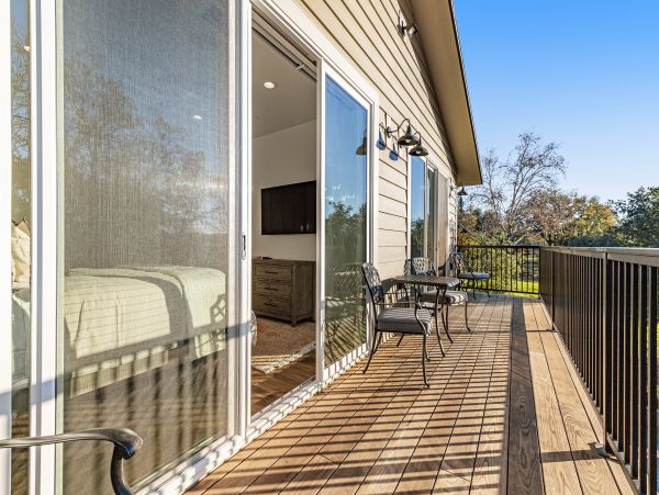 Luxury 3 Bedroom Home with Pool & Spa in Healdsburg