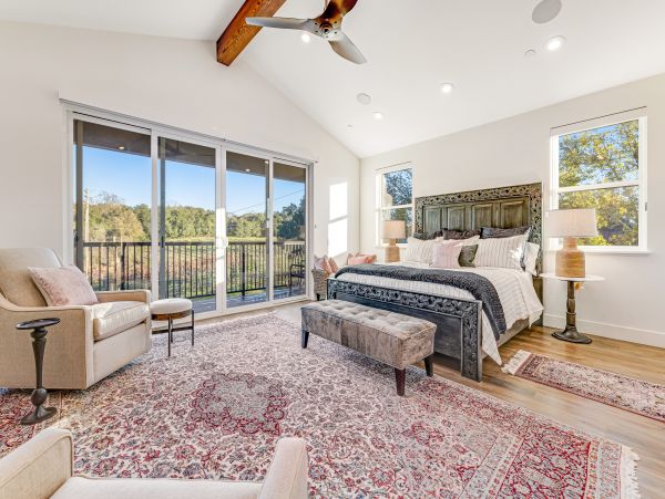 Luxury 3 Bedroom Home with Pool & Spa in Healdsburg